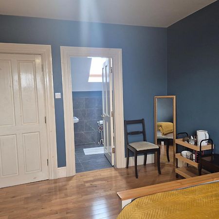 Ballinasloe Guest House In The Heart Of The Country מראה חיצוני תמונה